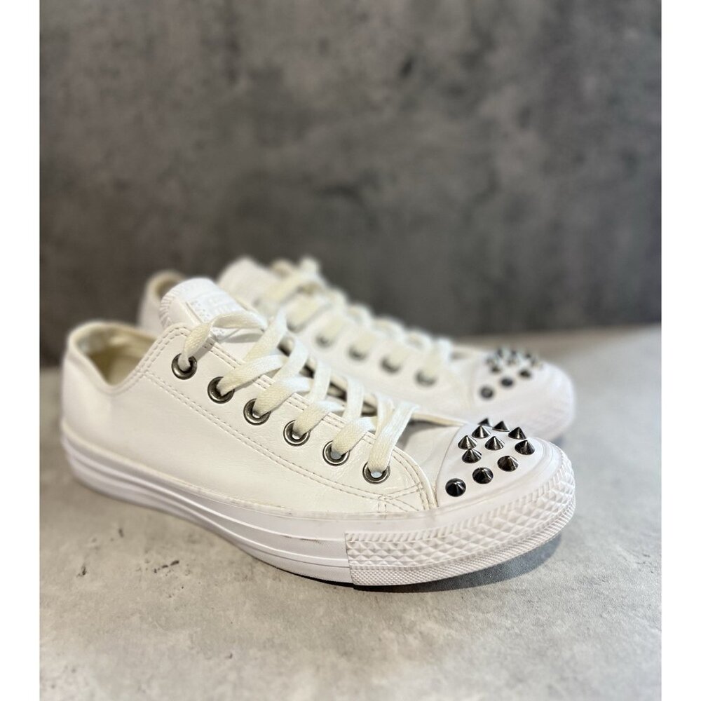 Converse White & Off White Chuck TaylorAll Star Ox Sneakers Women's Size 7